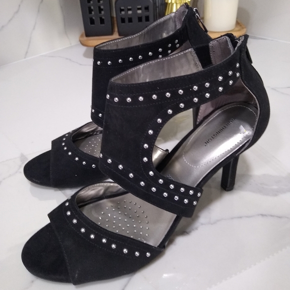 [H461] Worthington Black Studded Heels, Size 10 - Picture 3 of 6